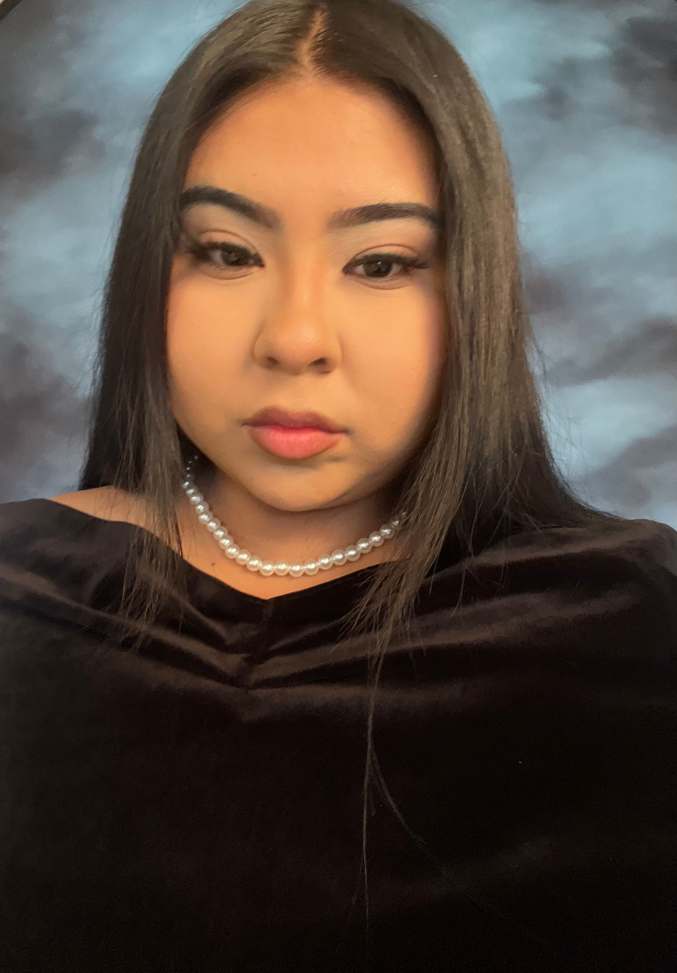 Gisela Nieto, Receptionist