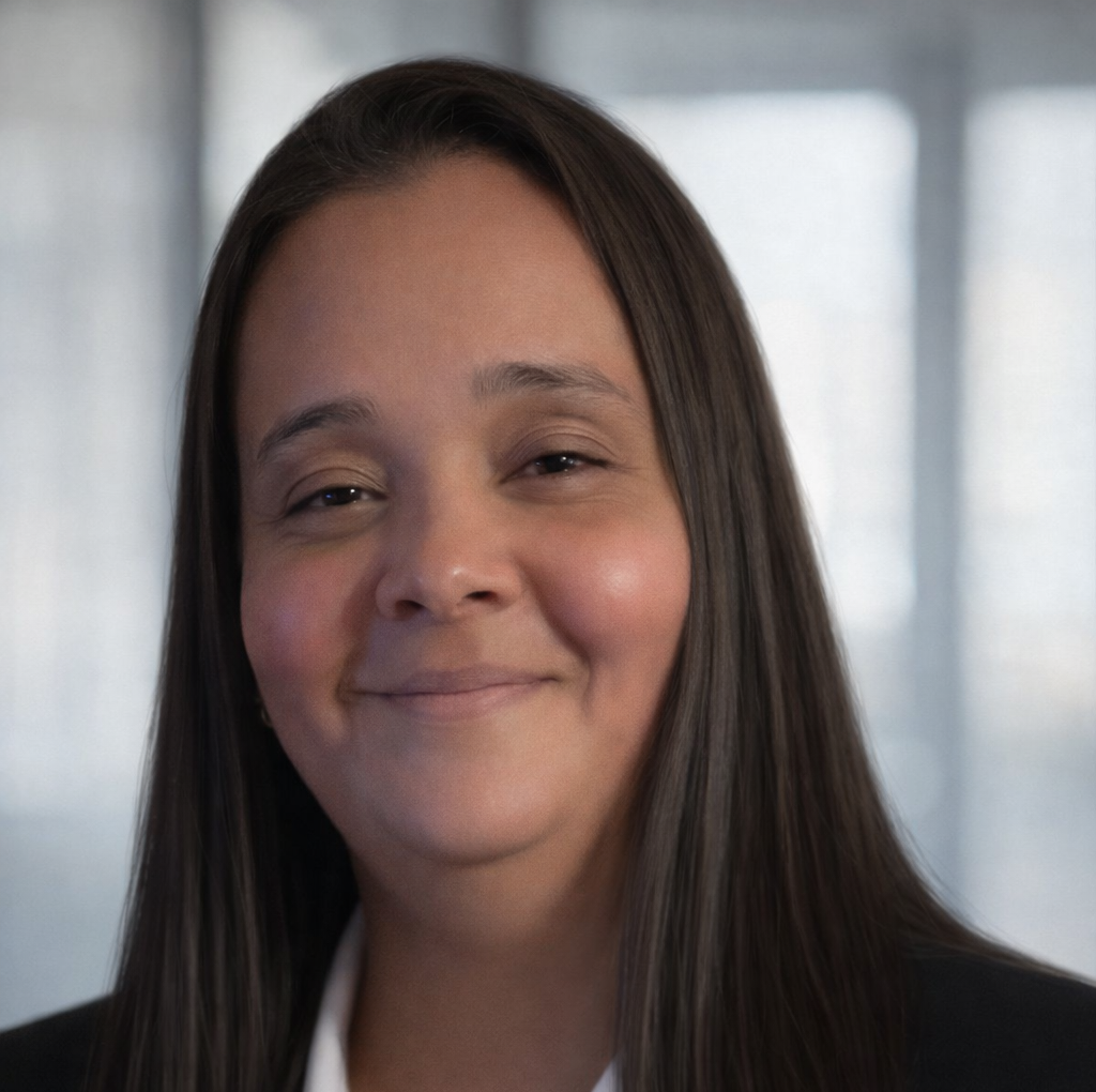 Sheena Lowery, Extender