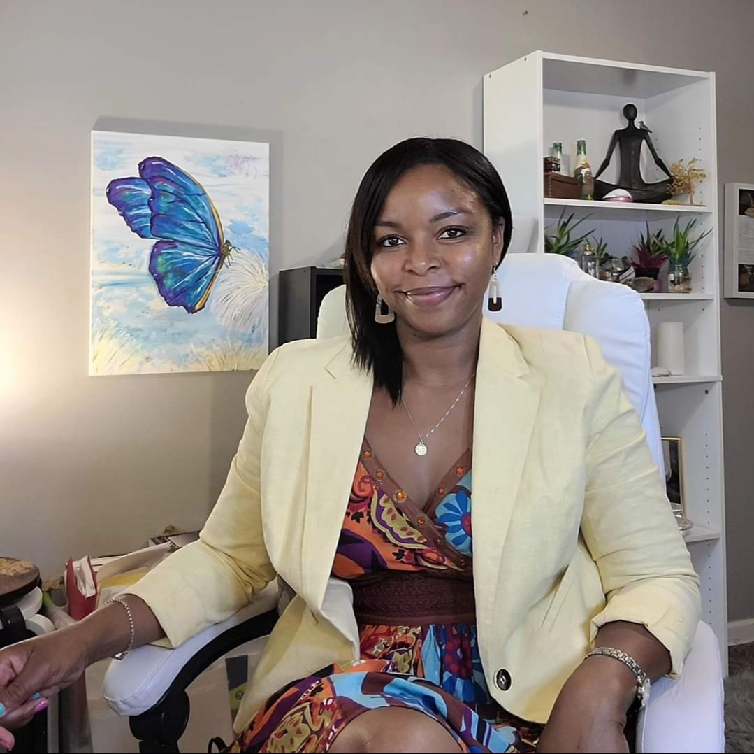 Lisa Wainwright, LCSW-C, EMDR, MSW, MBA, Owner, CEO, Board Approved Supervisor, Mental Health & Holistic Mental Wellness Therapist