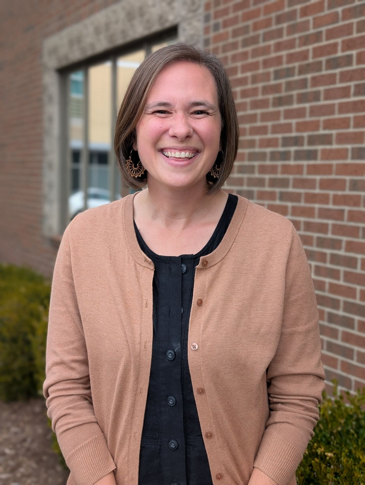 Kirstin Seigel, Human Resources