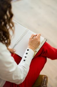 Hallmarks of a good therapist and seeking counseling in Katy Texas