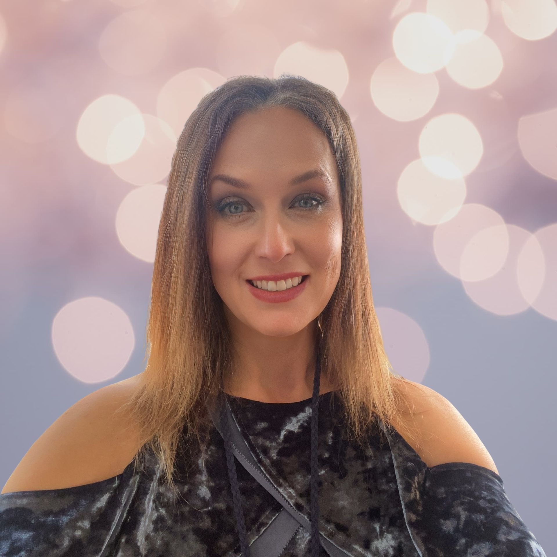 Suzanna Mathews, Found of Actualized Integration Coaching (she/her)