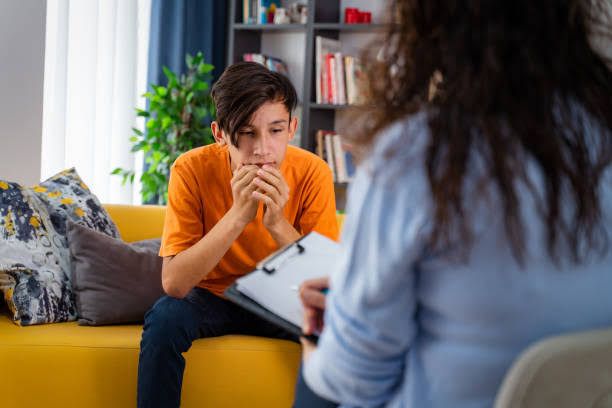 Navigating Adolescence: How Professional Support Helps Teens Overcome Modern Pressures
