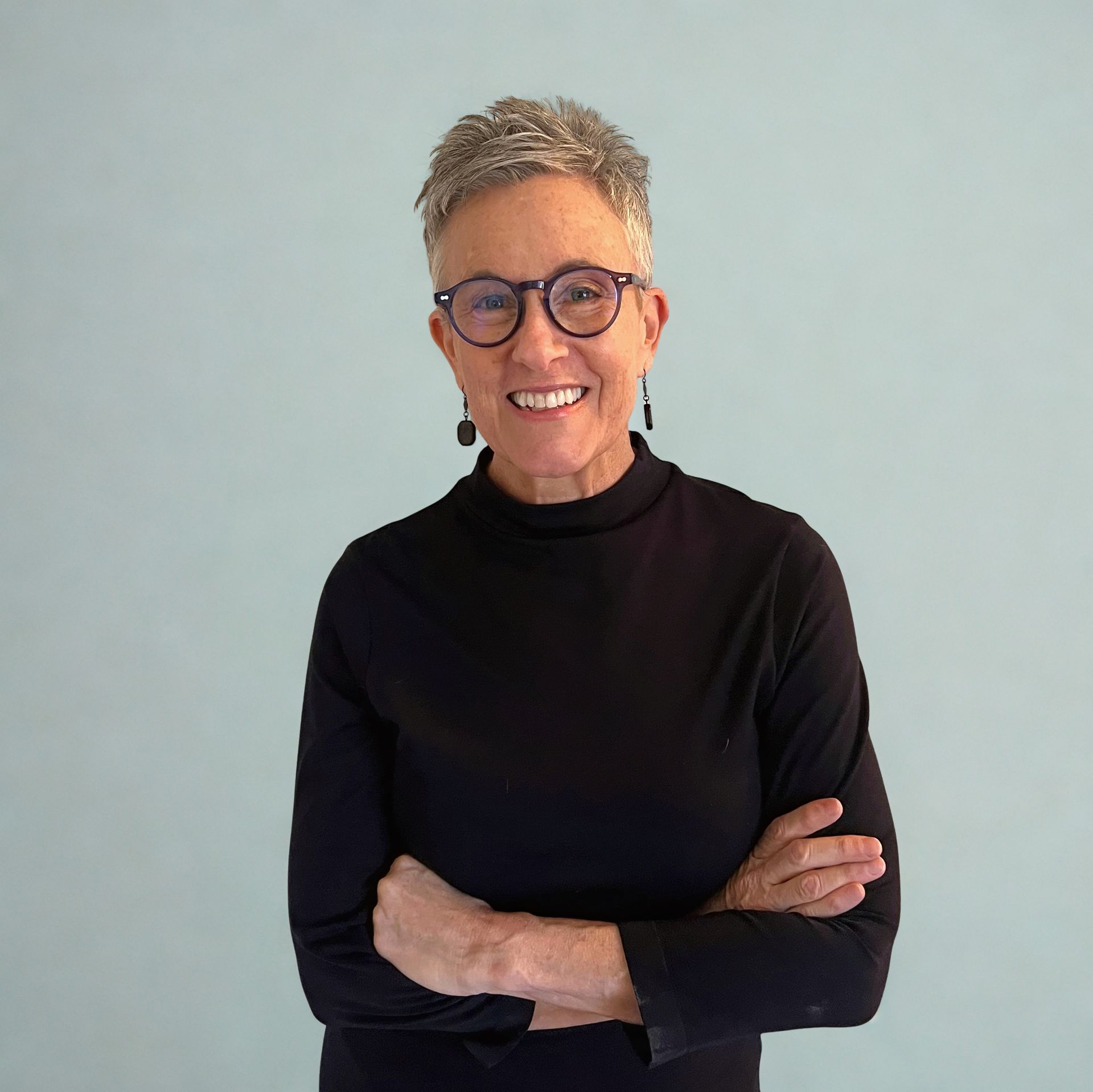 Laura Willa Kanter, LMSW (she/they)