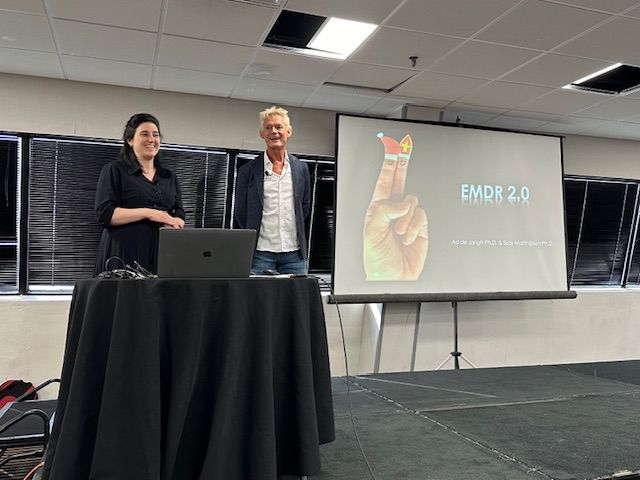 Presenters lead an EMDR 2.0 workshop, demonstrating techniques relevant for EMDR in Palm Beach County, FL, EMDR therapy in Palm Beach, FL, and guidance from an EMDR therapist in Palm Beach County, FL. | Palm Beach County, FL | Delray Beach, FL | Miami, FL