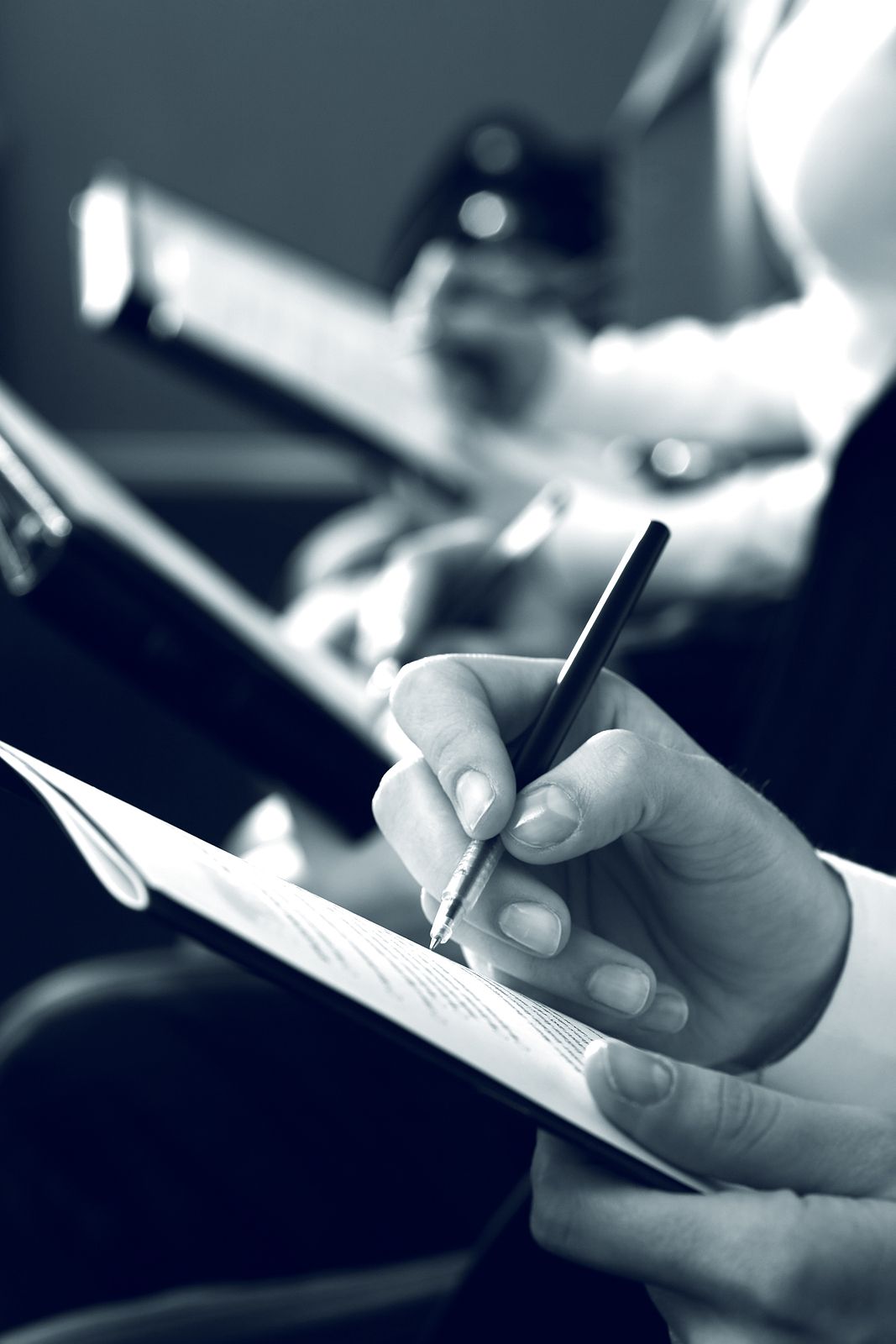 Participants take notes during an EMDR training, highlighting the growing demand for EMDR in Palm Beach County, FL, and the expertise of an EMDR therapist in Palm Beach County, FL. | Palm Beach County, FL | Delray Beach, FL | Miami, FL