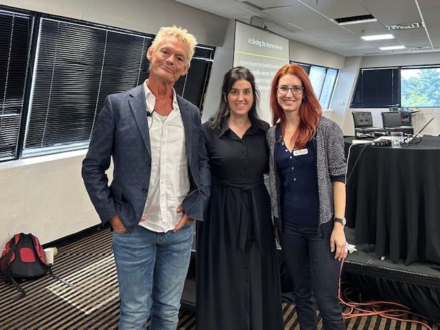 Therapists gather after an advanced EMDR training, reflecting the collaboration between an EMDR therapist in Palm Beach County, FL, an EMDR therapist in Miami, FL, and professionals offering EMDR therapy in Palm Beach County, FL. | Palm Beach County, FL | Delray Beach, FL | Miami, FL