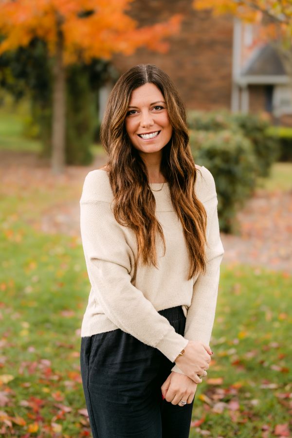 Anjelica Farino, MMFT