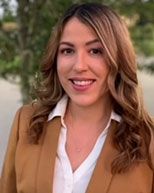 Patricia stands outside as she smiles for the camera. She is a marriage counselor in Tampa, FL. Contact her to learn more about marriage counseling in Tampa, FL and other services!