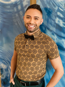 A headshot of Johnathan. They are a psychologist in St. Pete, FL, and offer support with Tampa therapy and other services. Learn more by searching for “psychologist St. Pete” for support today. Or, search for "Tampa therapy" for other support across the state.