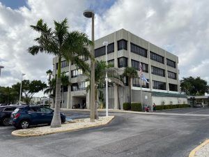 The exterior of the St. Pete location of Wellnsess Psychological Services. Learn more about the support a psychologist in St. Pete, FL can offer by searching for st. Pete therapy today.