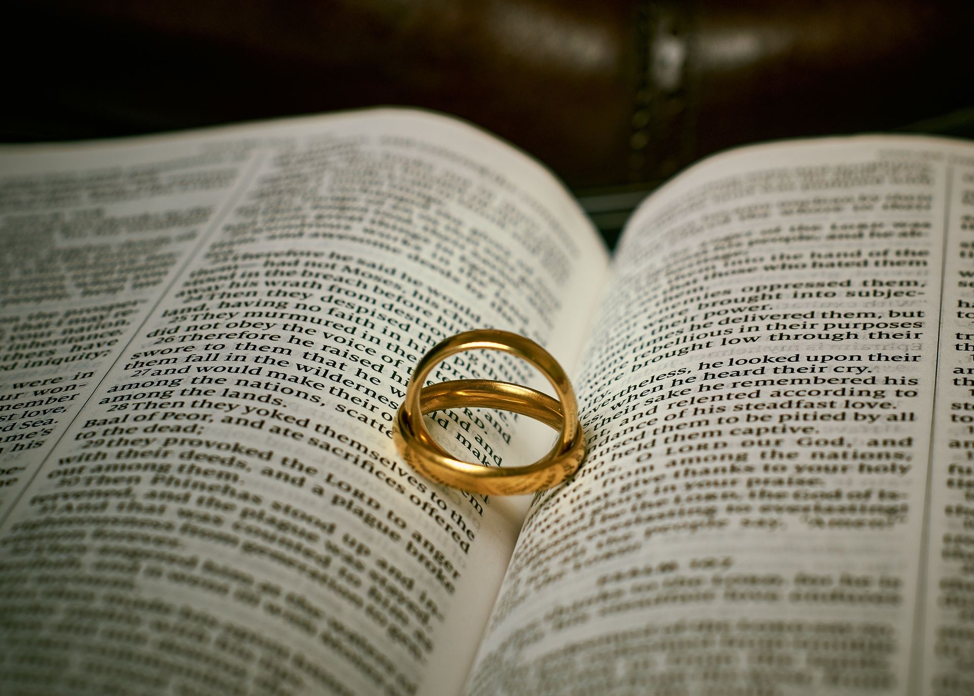 Can My Marriage Be Saved? How EFT Couples Therapy Helps Relationships Heal