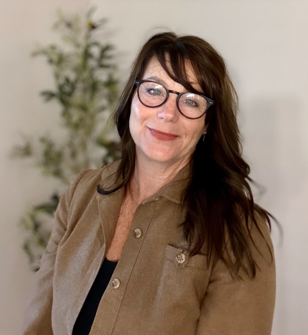 Lisa Thompson, M.S, LMFT, MA