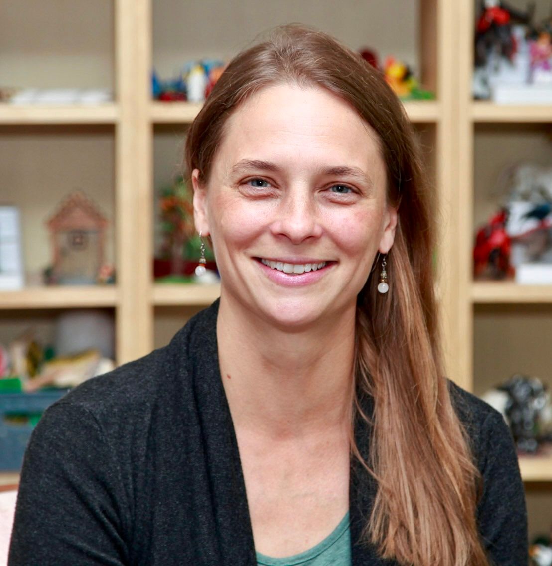 Laura Oliver, LAMFT