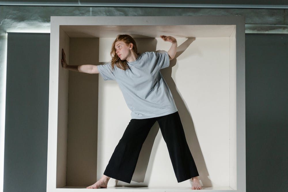 Understanding Claustrophobia: Causes, Symptoms & Treatment Options