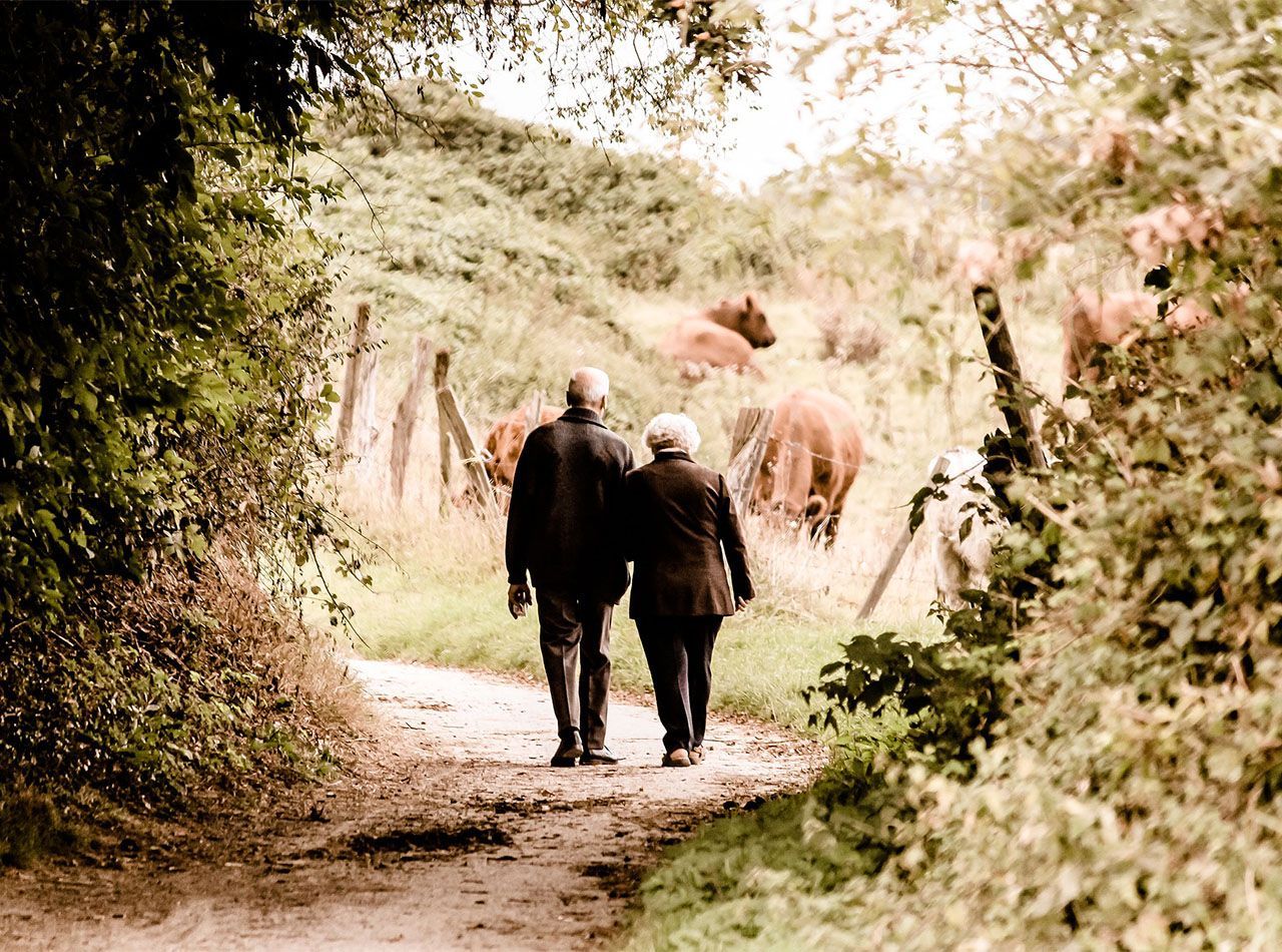 Senior Dating: 4 Tips to Finding Your Silver Mojo
