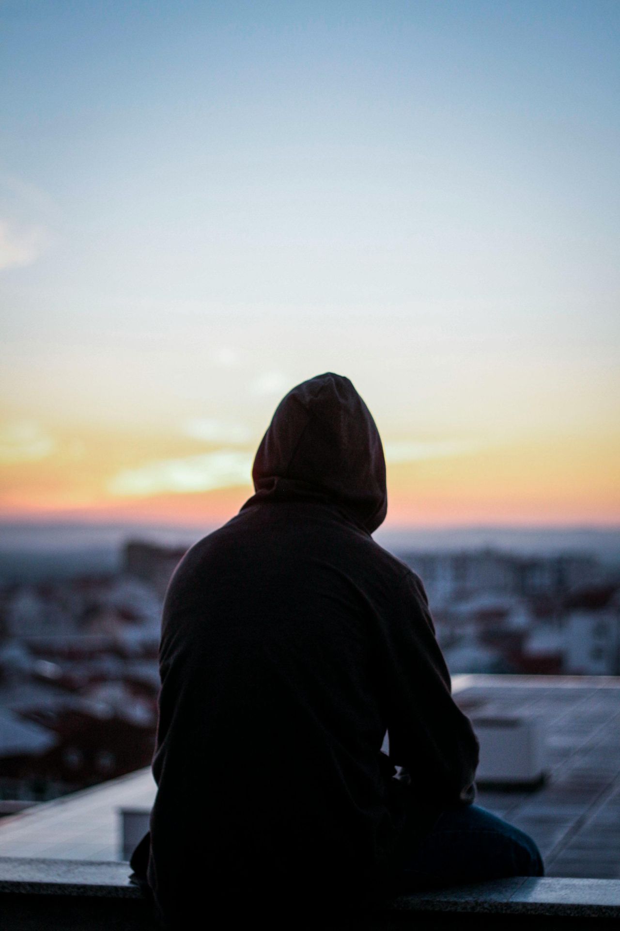 The More I Date, The Lonelier I Feel—What Gives?