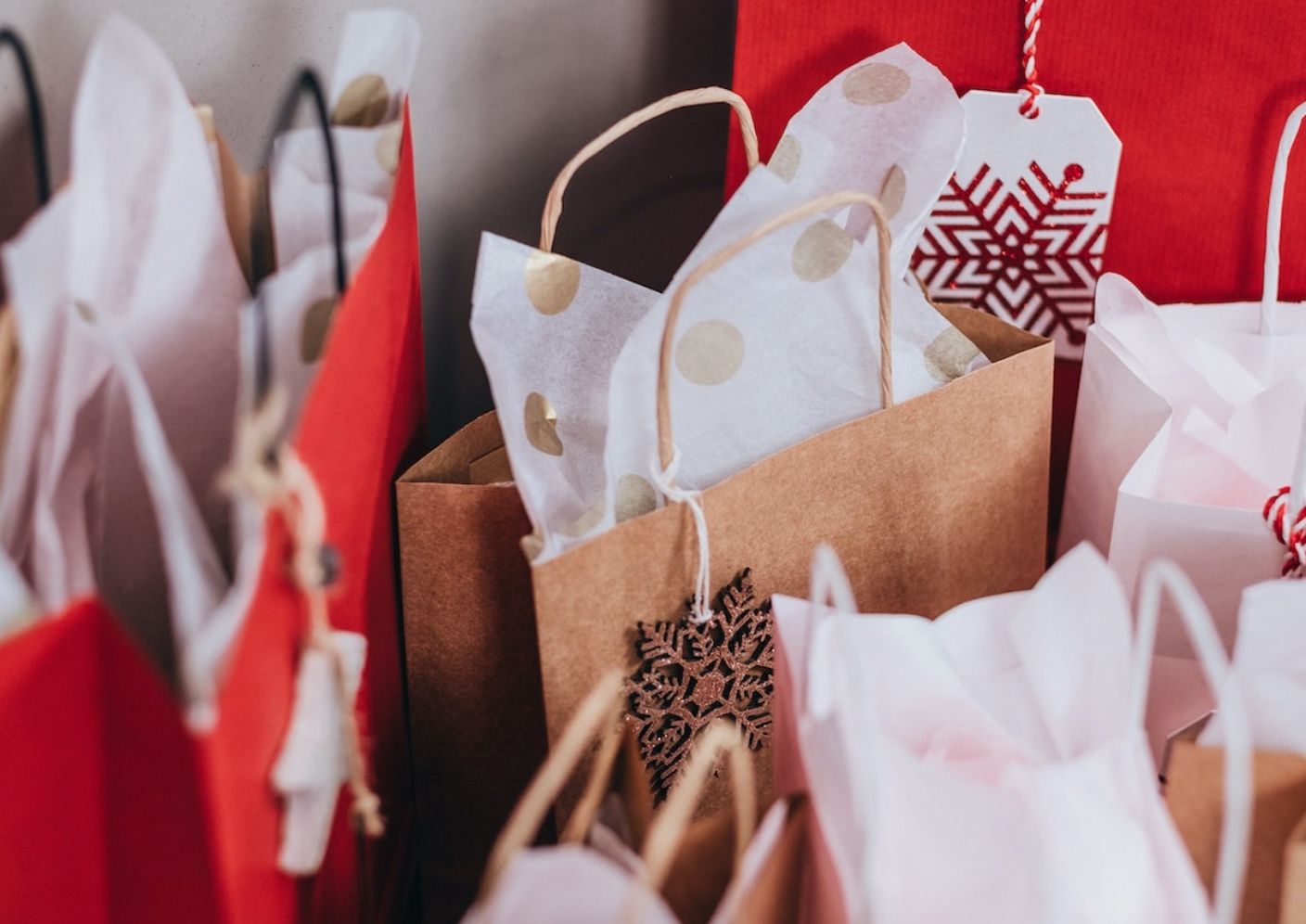 Tips for Budgeting Finances & Protecting Mental Health During the Holidays