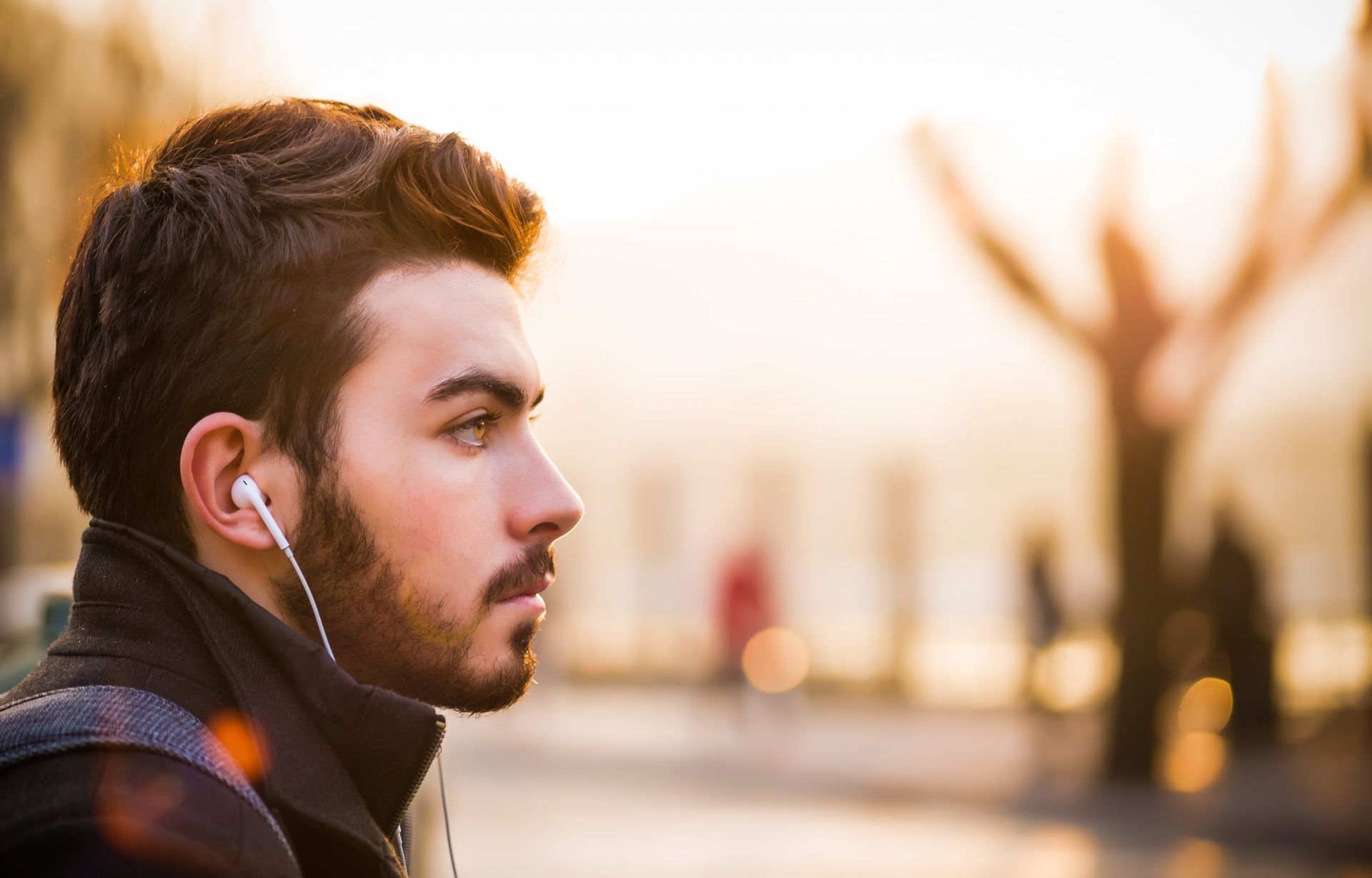 4 Healthy Ways to Distract Yourself from Anxiety