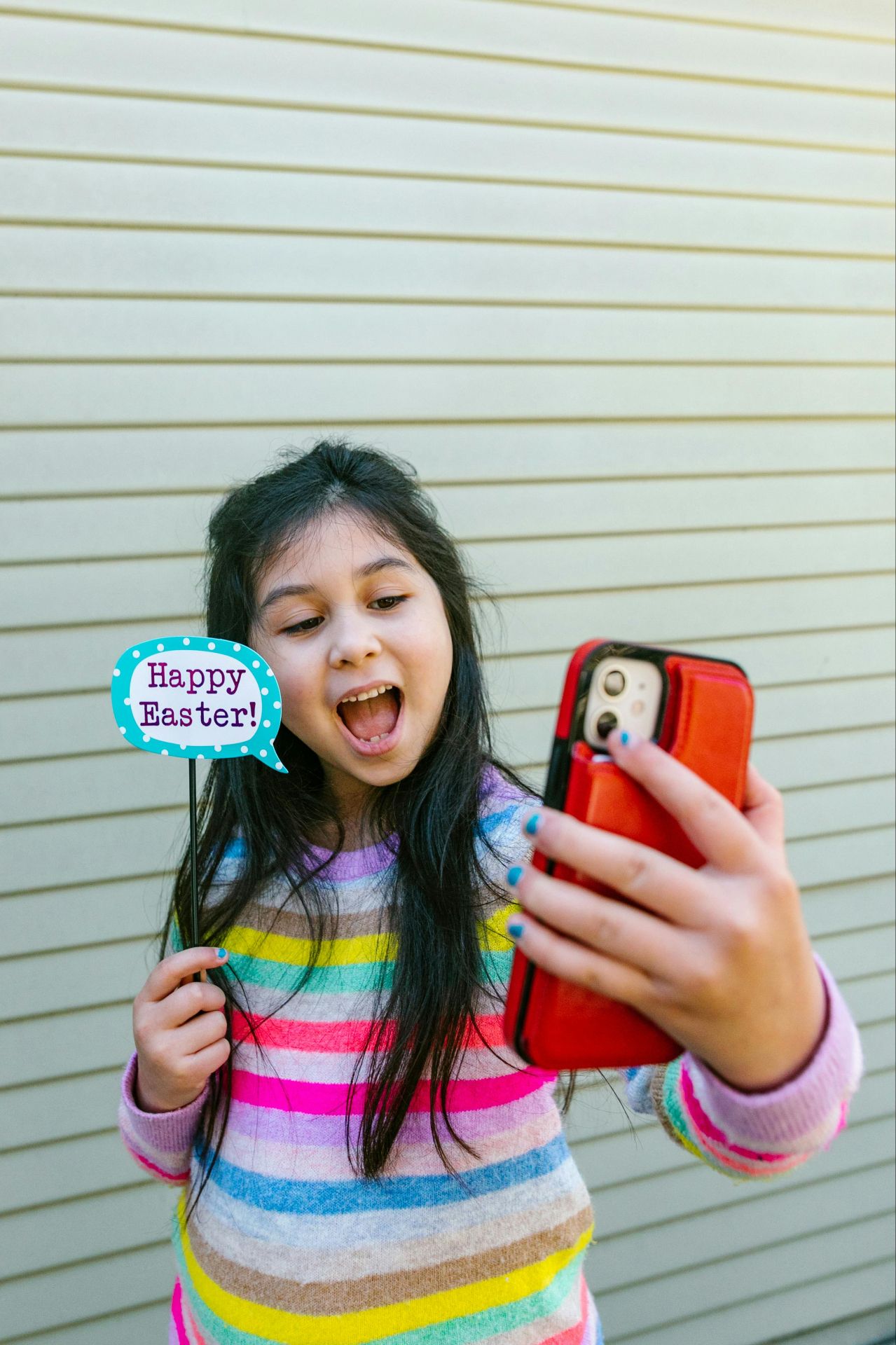 When is the Right Time to Let My Children Have Social Media?