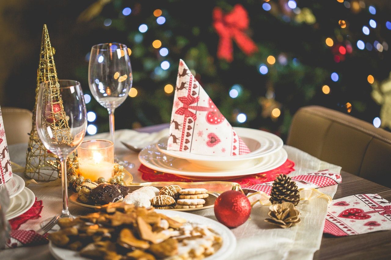 Tips To Stay Healthy During Holiday Meals & Parties
