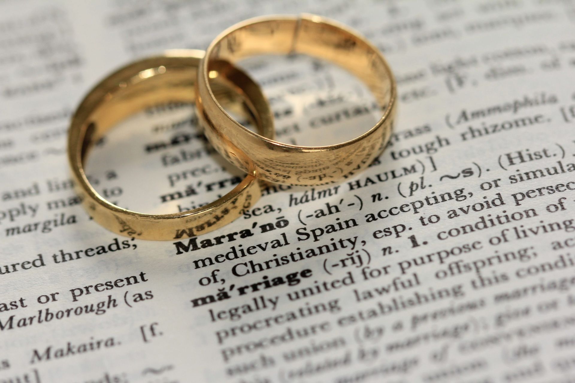 5 Warning Signs It’s Time to Try Couples Counseling