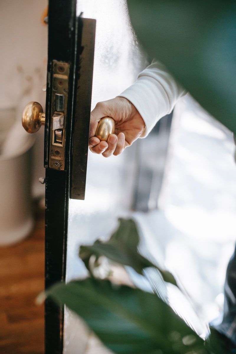 OCD Behaviors: How do They Manifest?