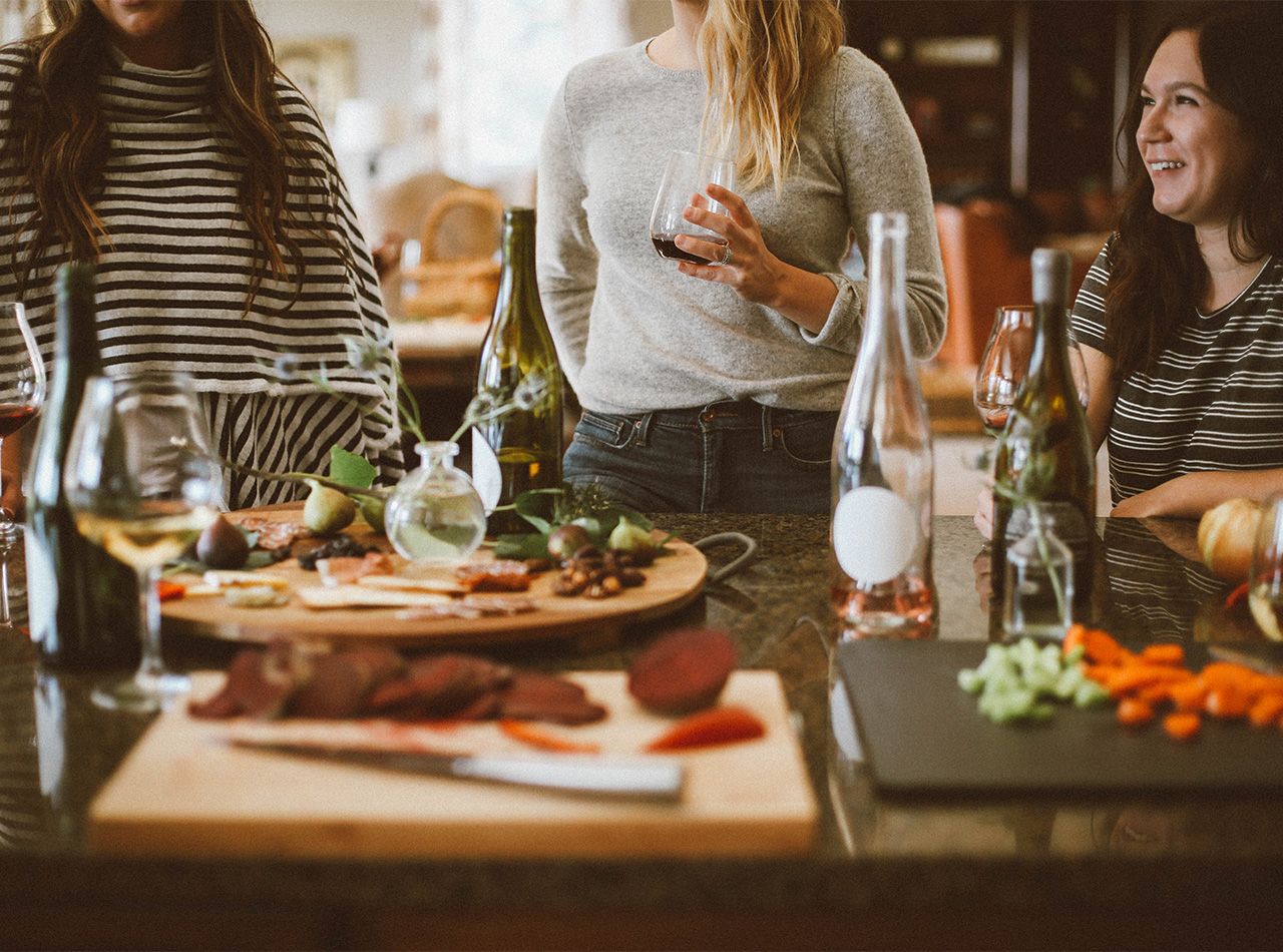 Five Polite Ways for Introverts to Leave a Party Early