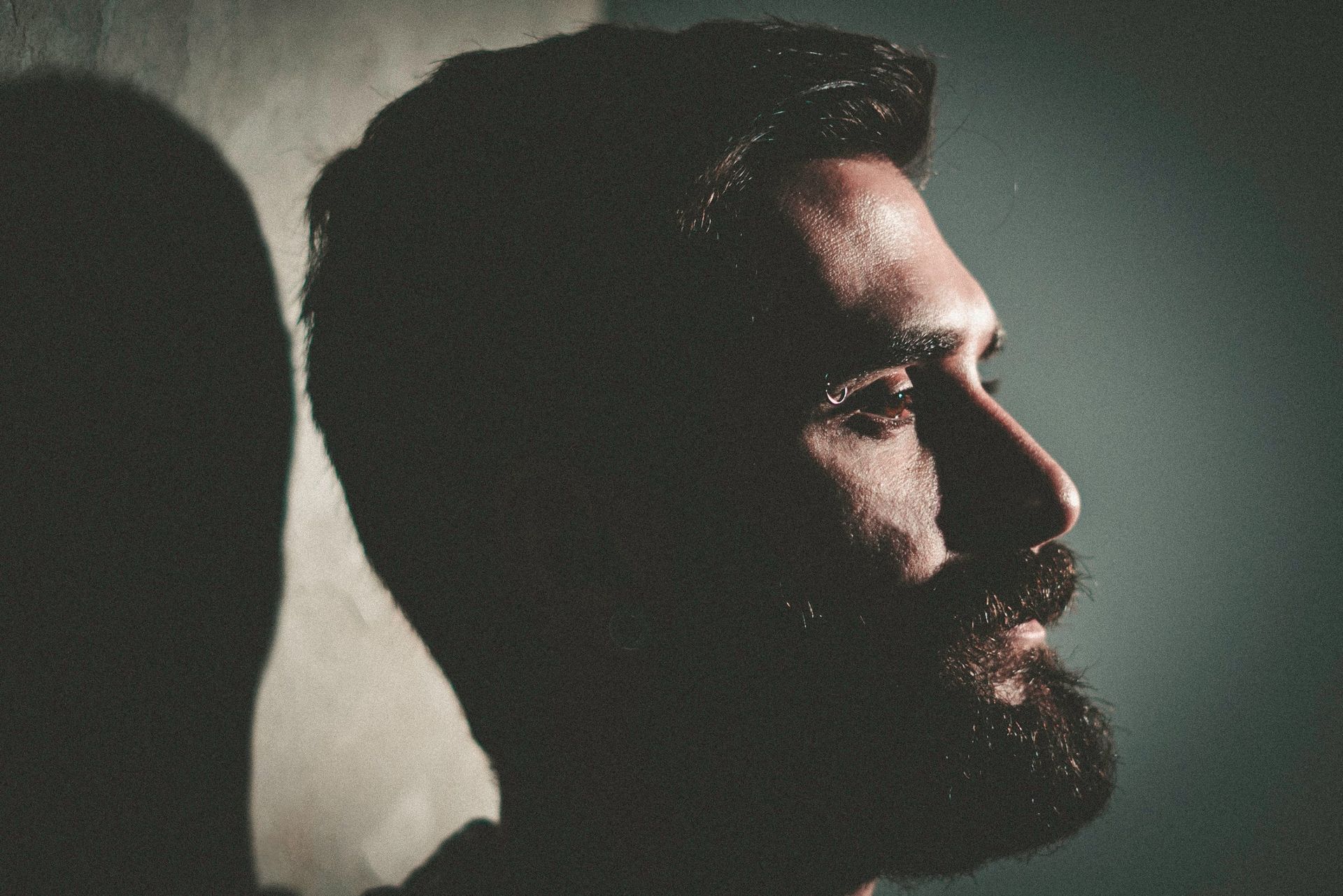 4 Healthy Ways to Distract Yourself from Anxiety